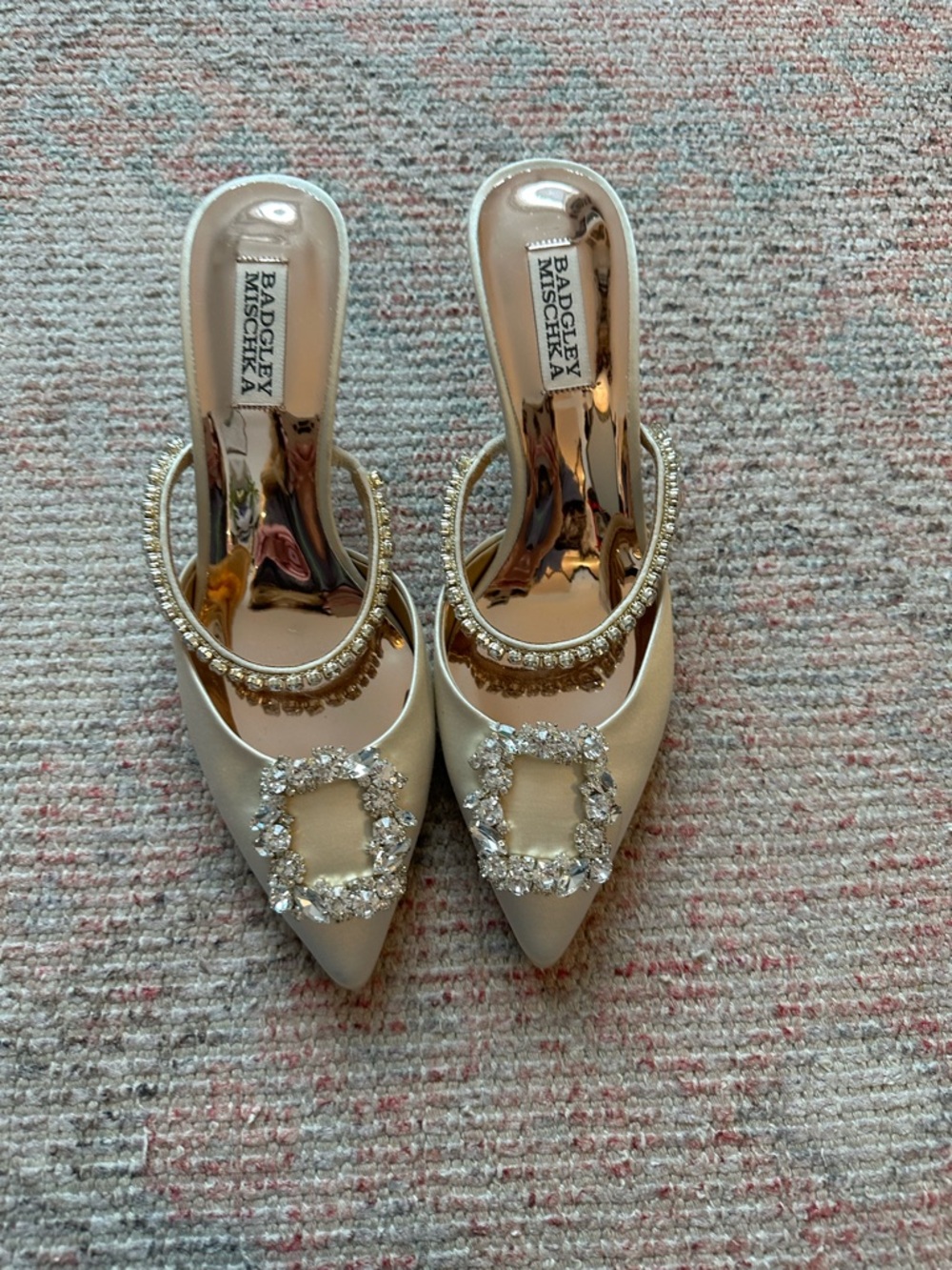 Badgley Mischka Cream Satin Embellished Pointed Toe Mule Heel Size 7